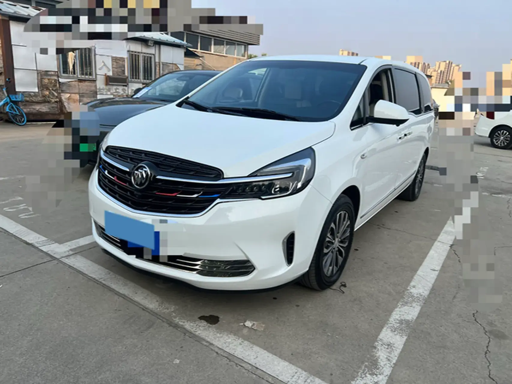 2021 BUICK GL8 view 1