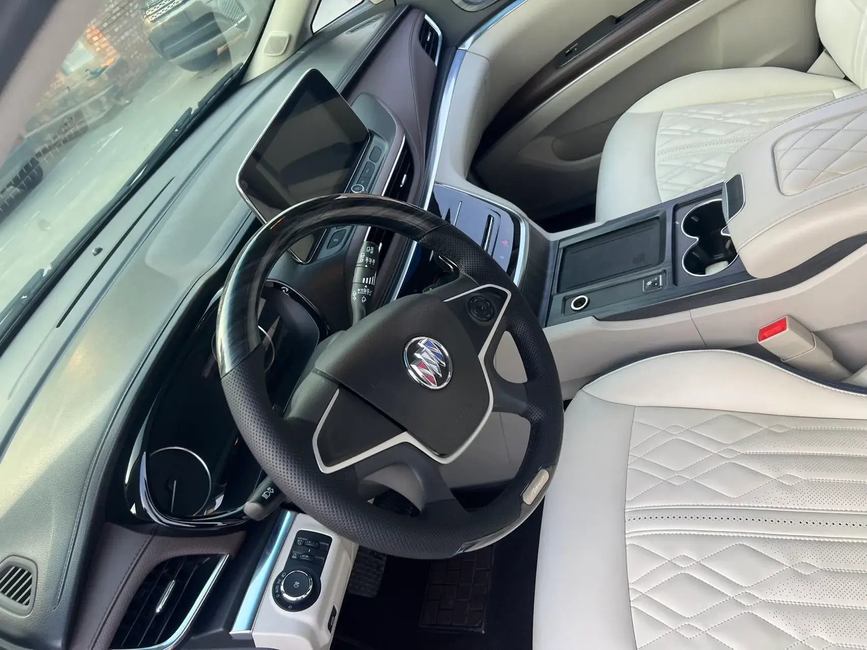 2021 BUICK GL8 thumbnail 3