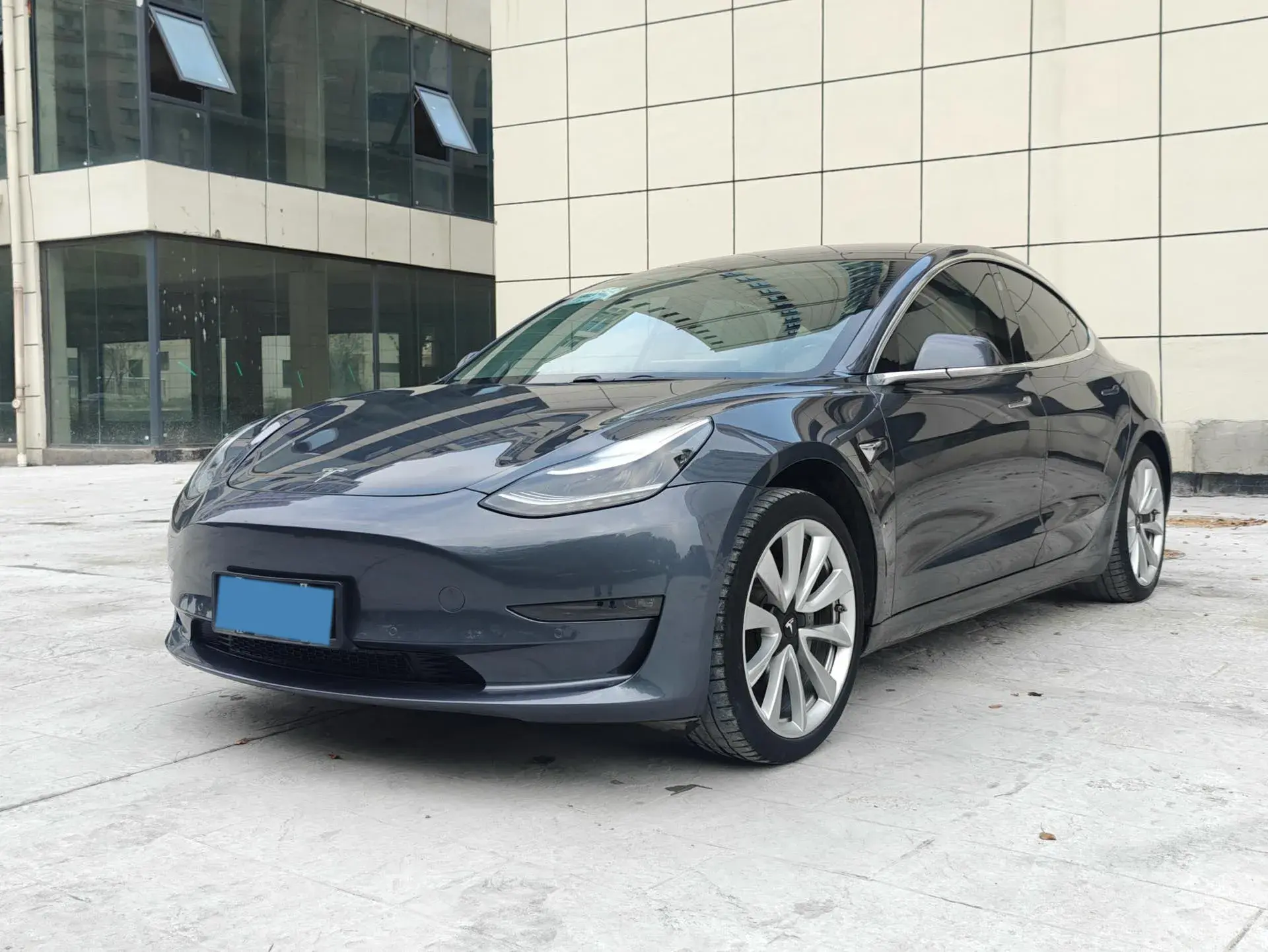 2019 TESLA MODEL view 1