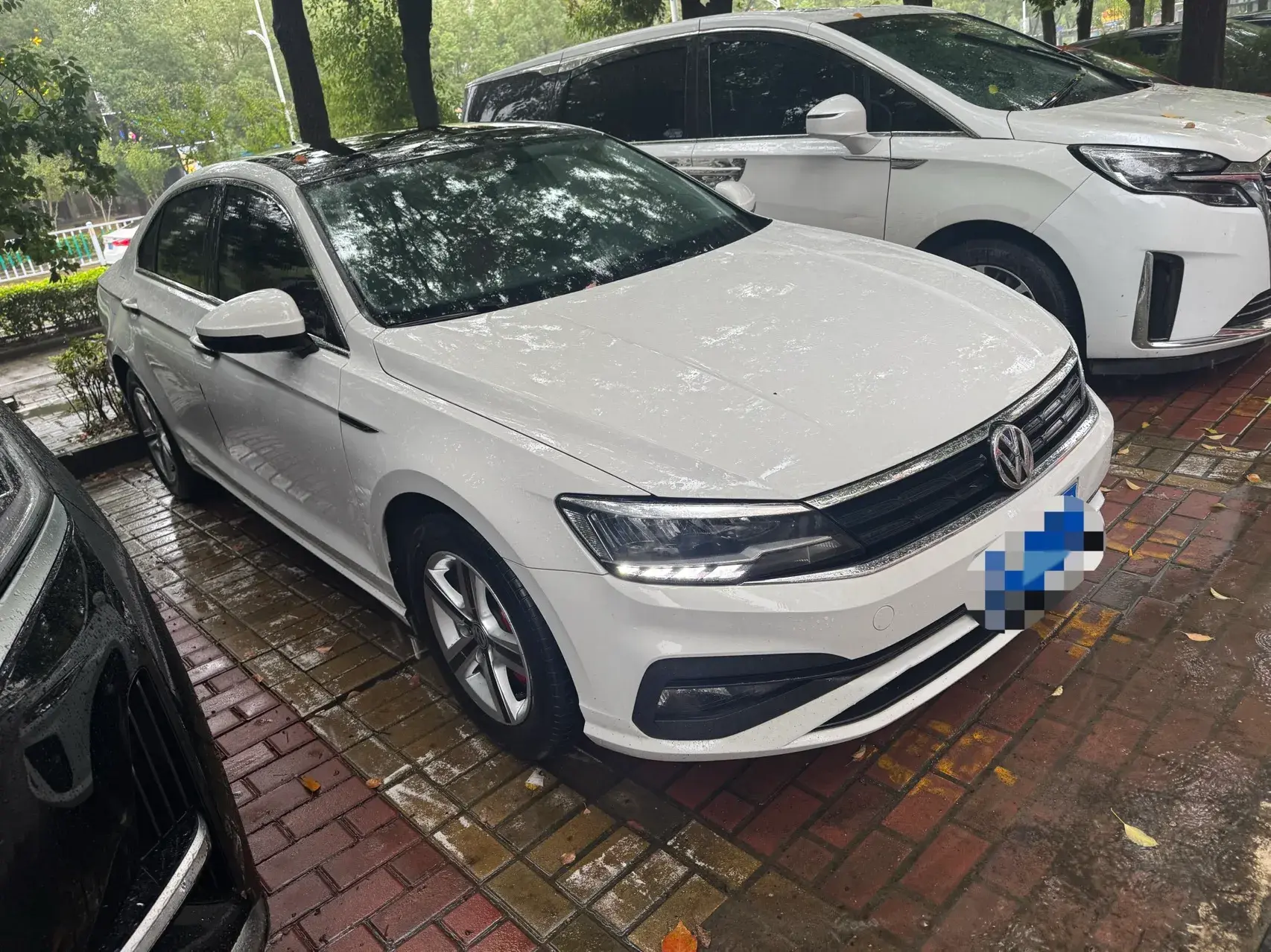 2019 VOLKSWAGEN LAMANDO thumbnail 2