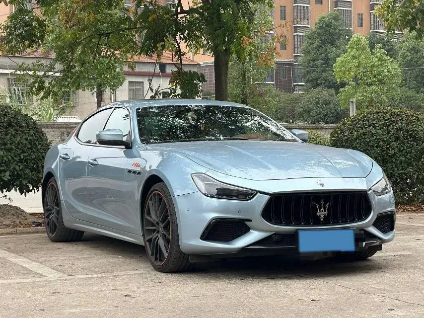 2021 MASERATI GHIBLI thumbnail 3