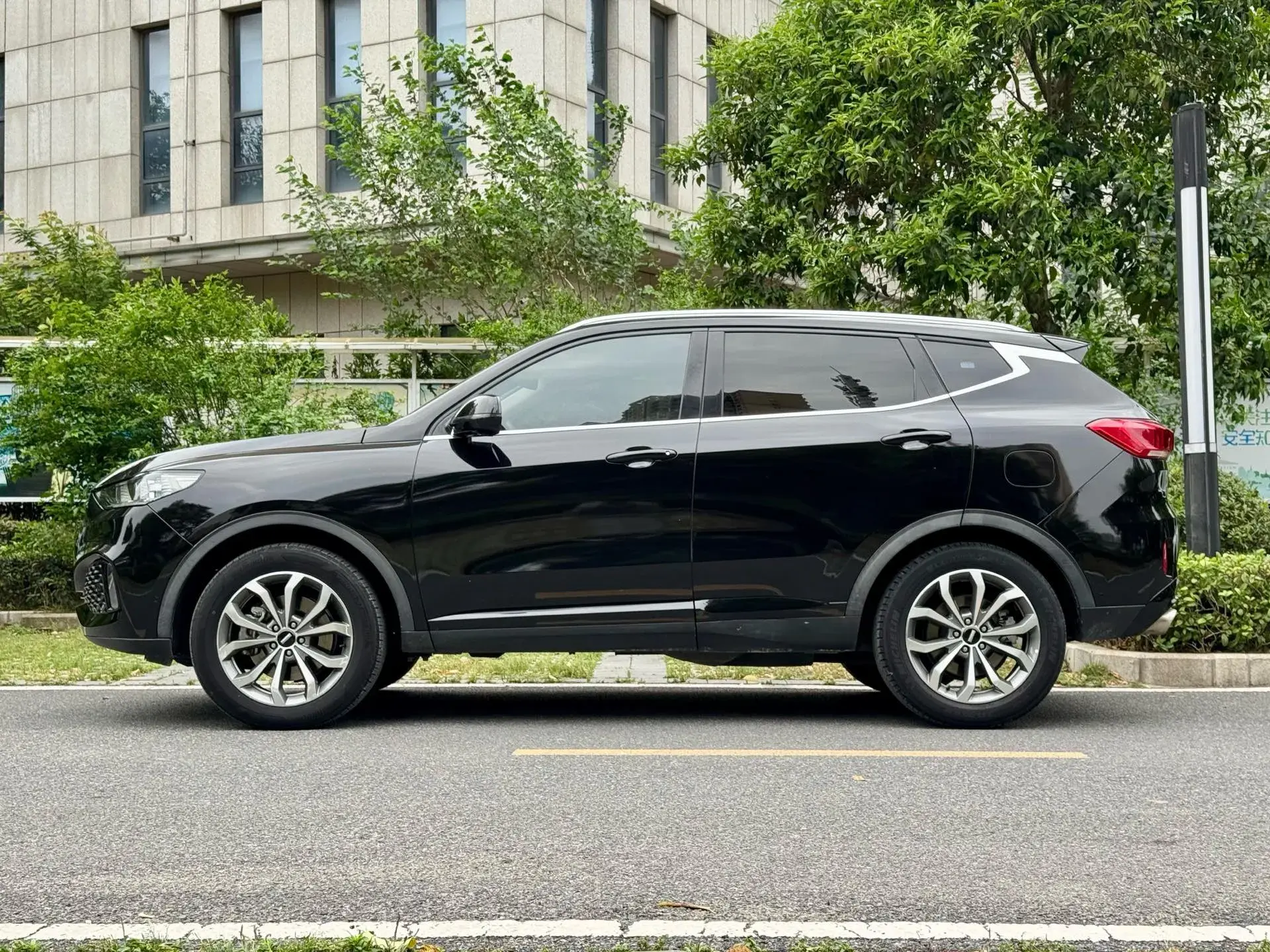 2018 WEY VV6 thumbnail 4