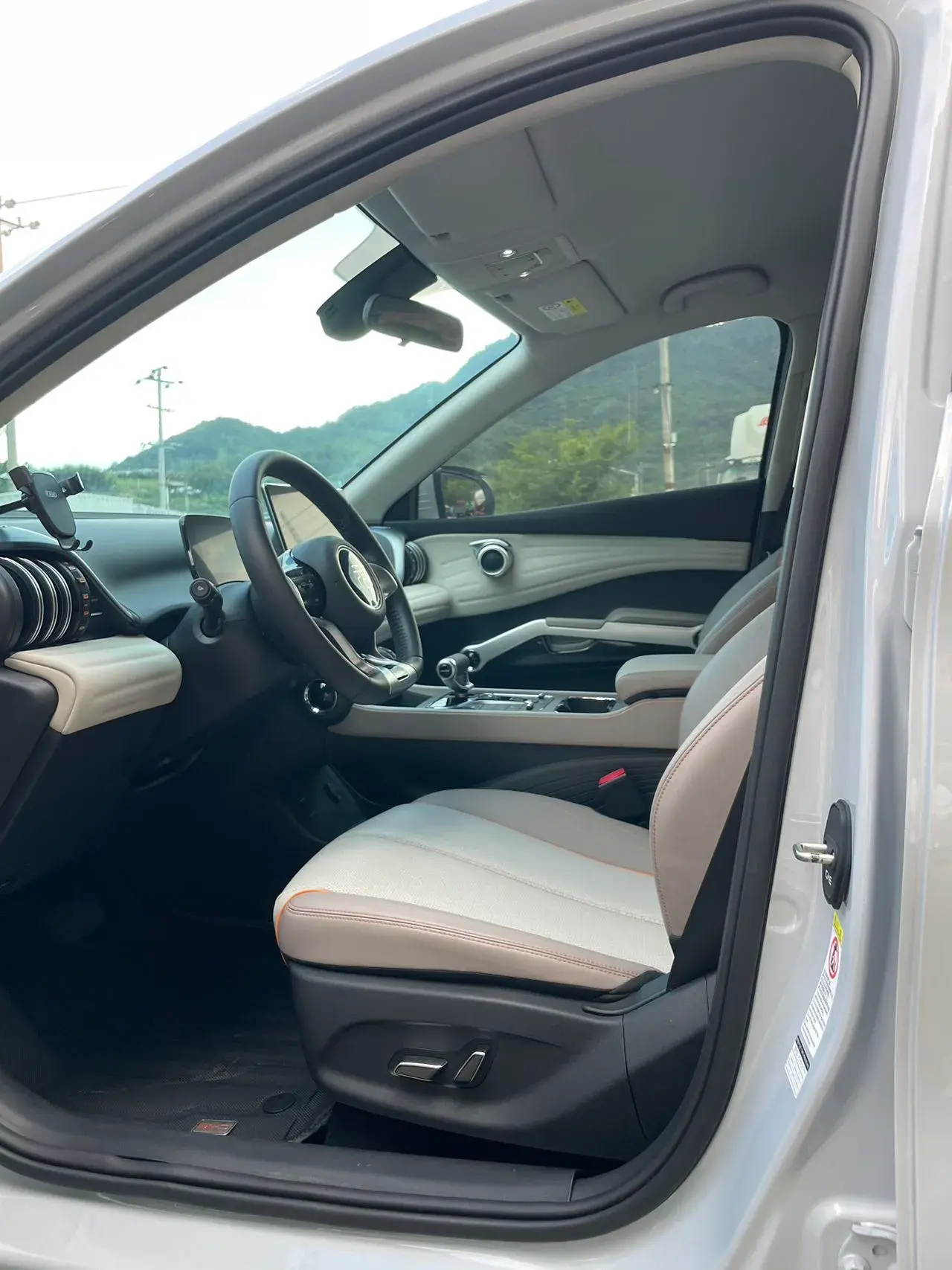 2024 BYD YUAN thumbnail 4