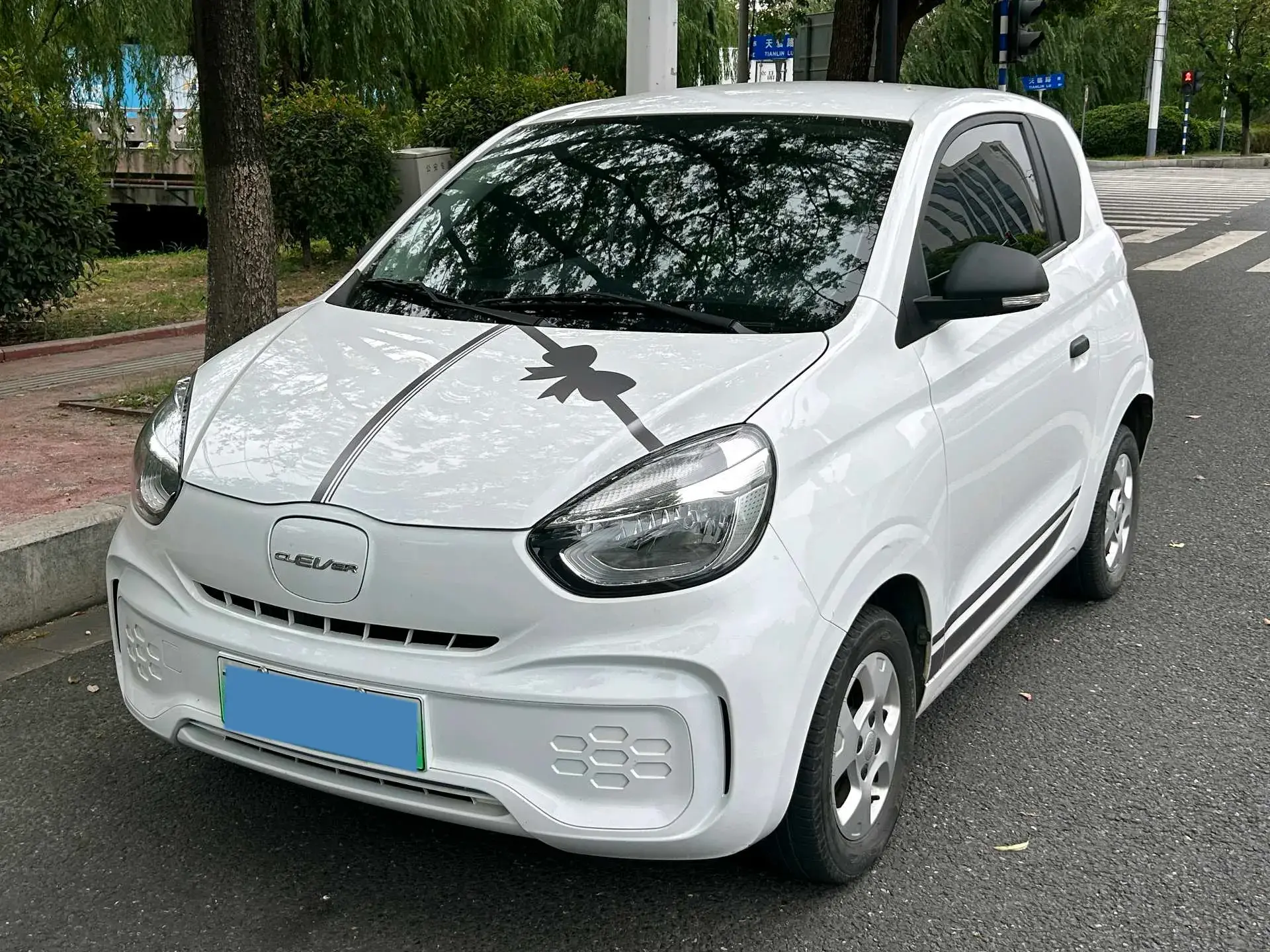 2021 ROEWE CLEVER view 1