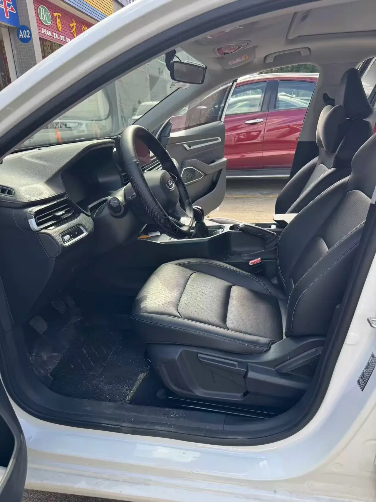 2022 GEELY EMGRAND thumbnail 4