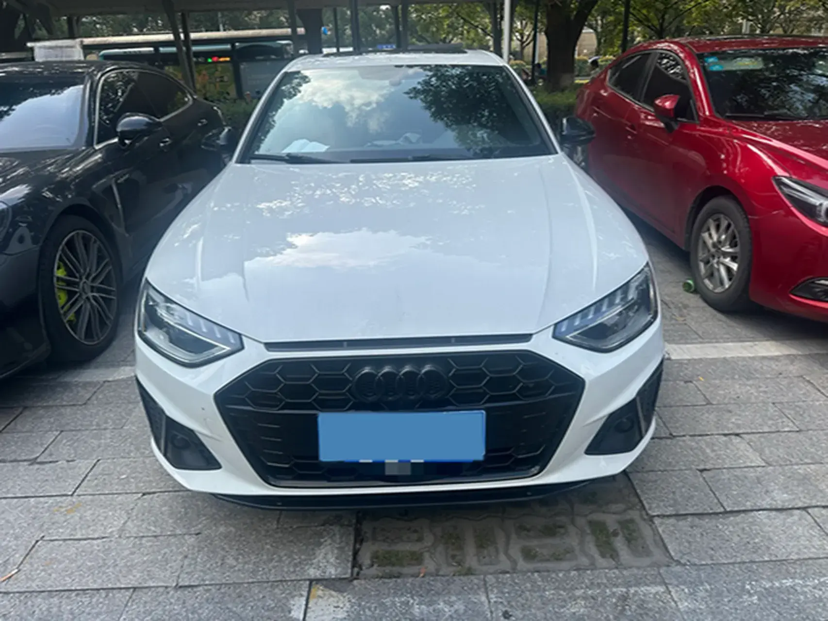 2022 AUDI A4L thumbnail 2