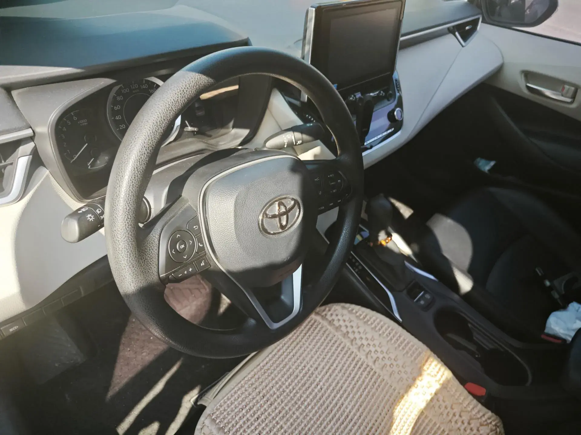 2021 TOYOTA COROLLA thumbnail 2