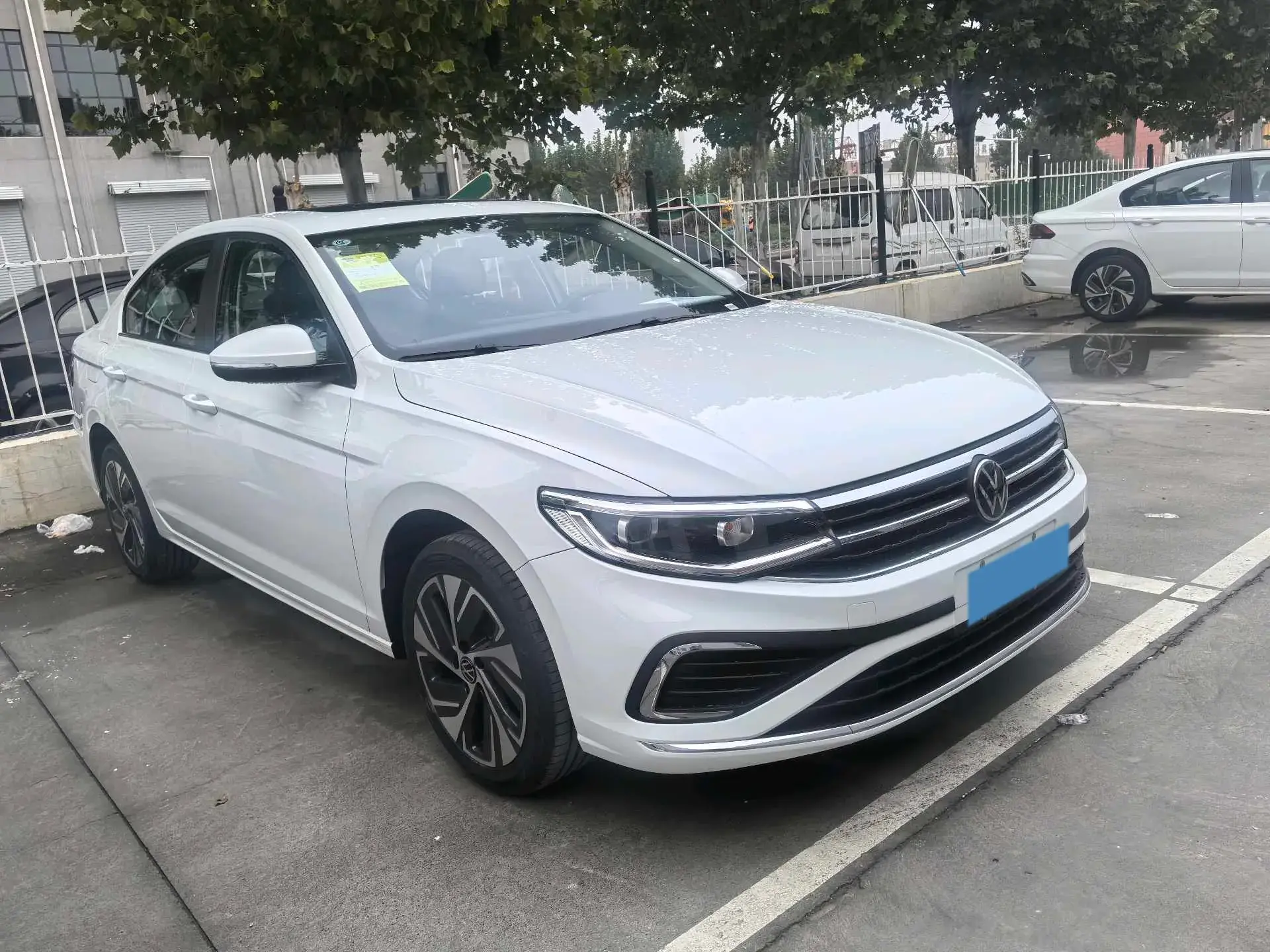 2025 VOLKSWAGEN BORA thumbnail 4