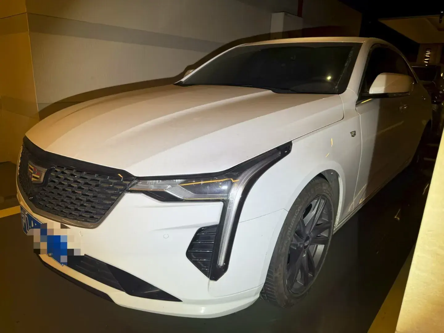 2021 CADILLAC CT4 view 1