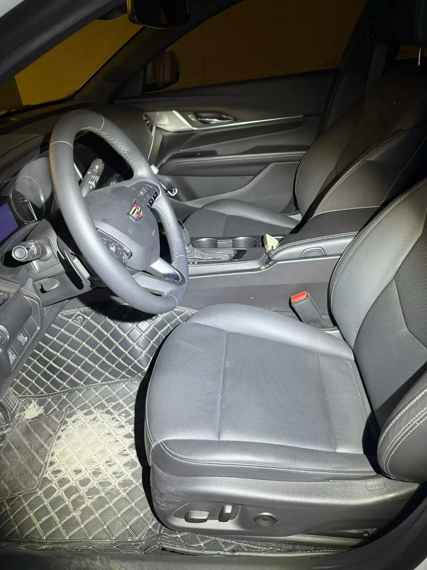 2021 CADILLAC CT4 thumbnail 4