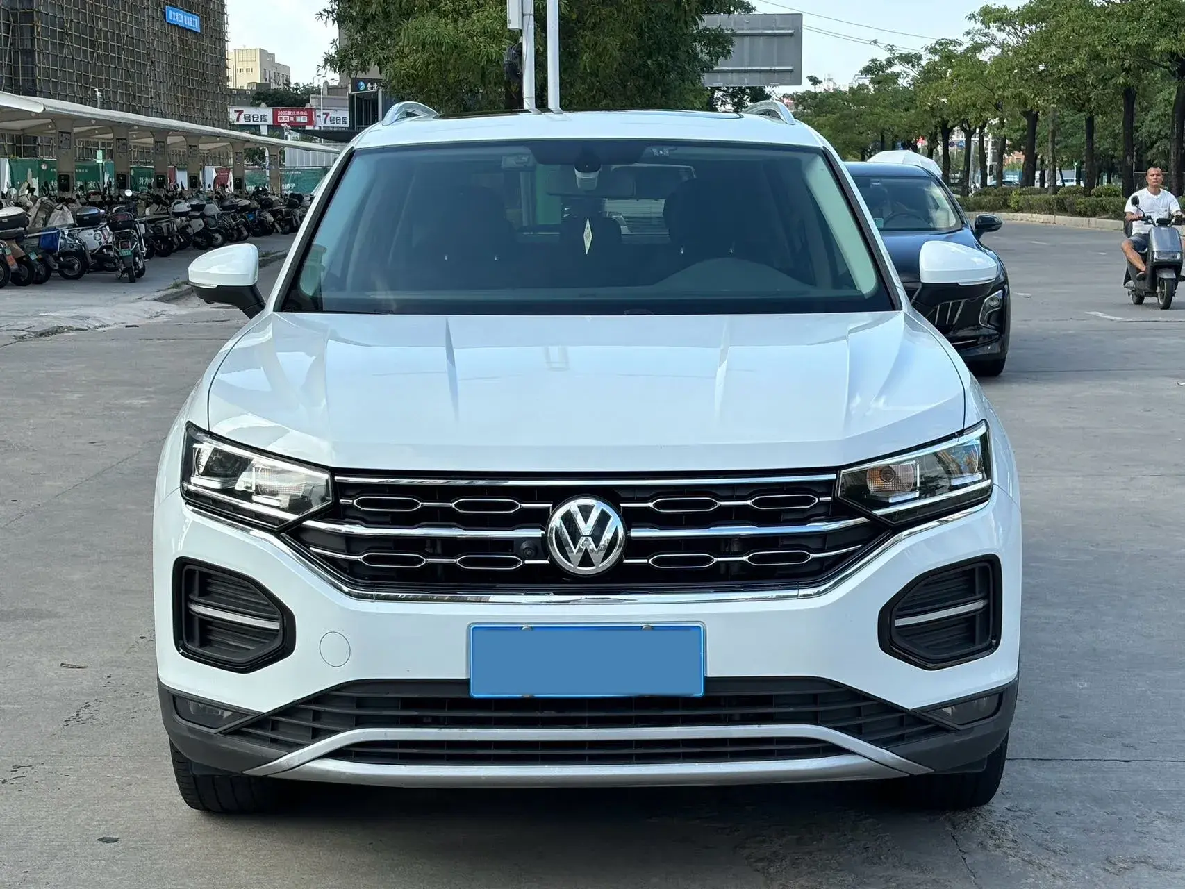 2019 VOLKSWAGEN TAYRON thumbnail 2