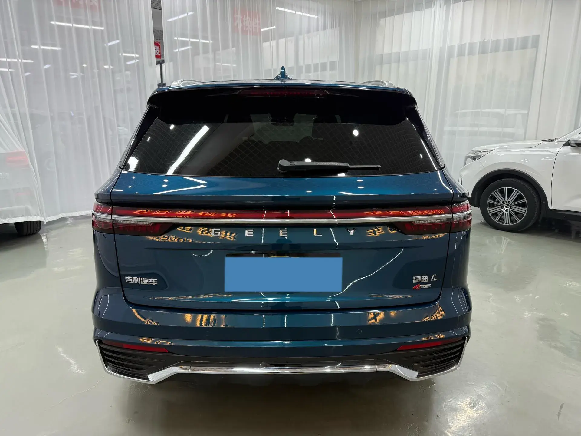 2021 GEELY MONJARO thumbnail 4