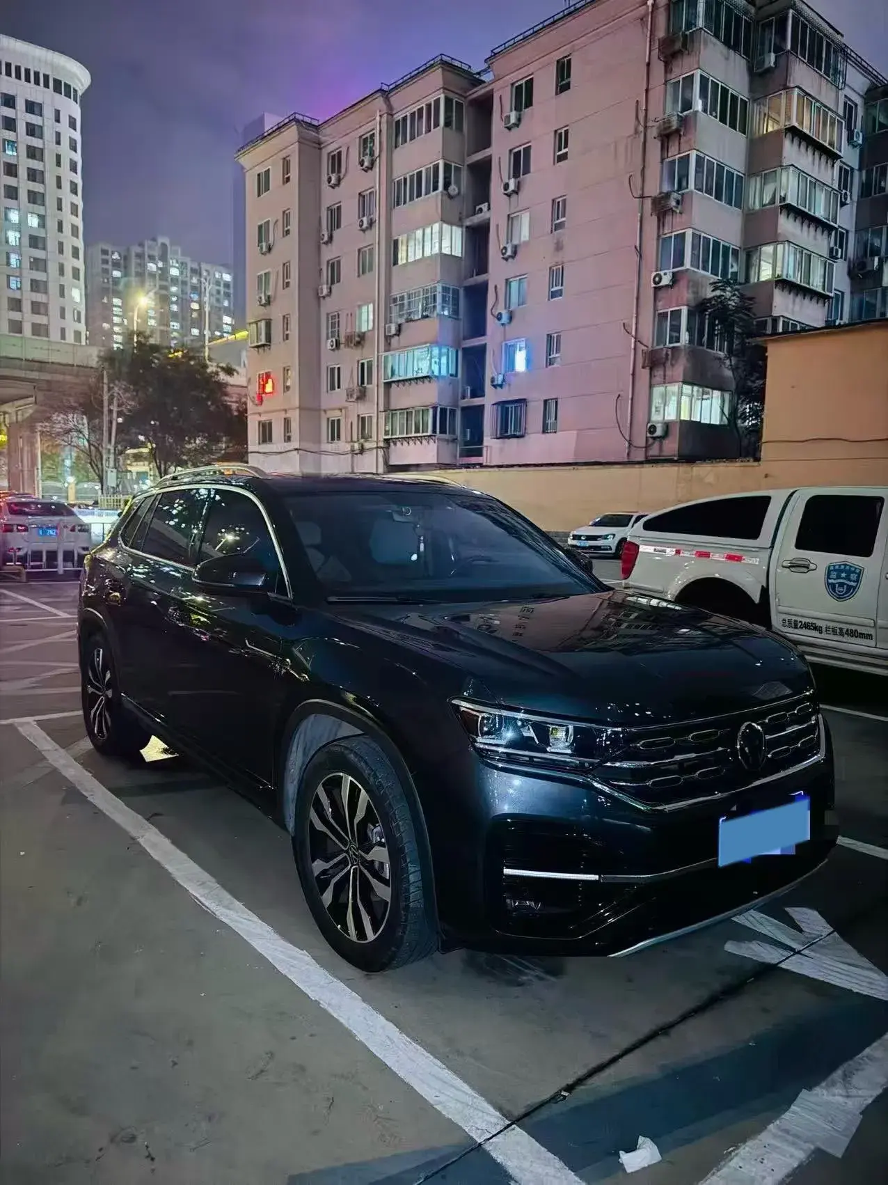 2022 VOLKSWAGEN TAYRON thumbnail 2