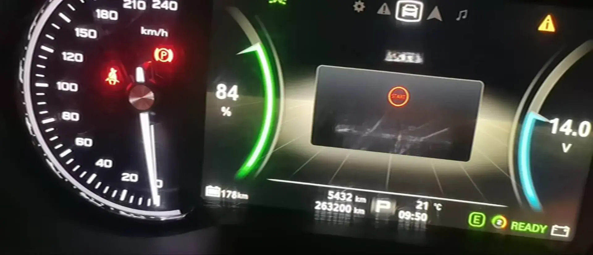 2018 ROEWE EI5 thumbnail 4