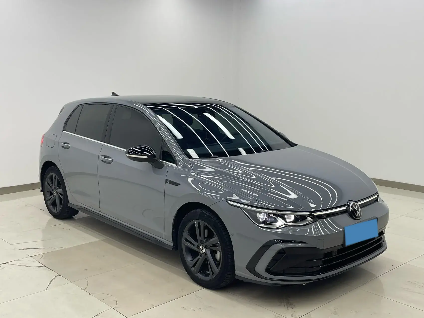 2021 VOLKSWAGEN GOLF thumbnail 2