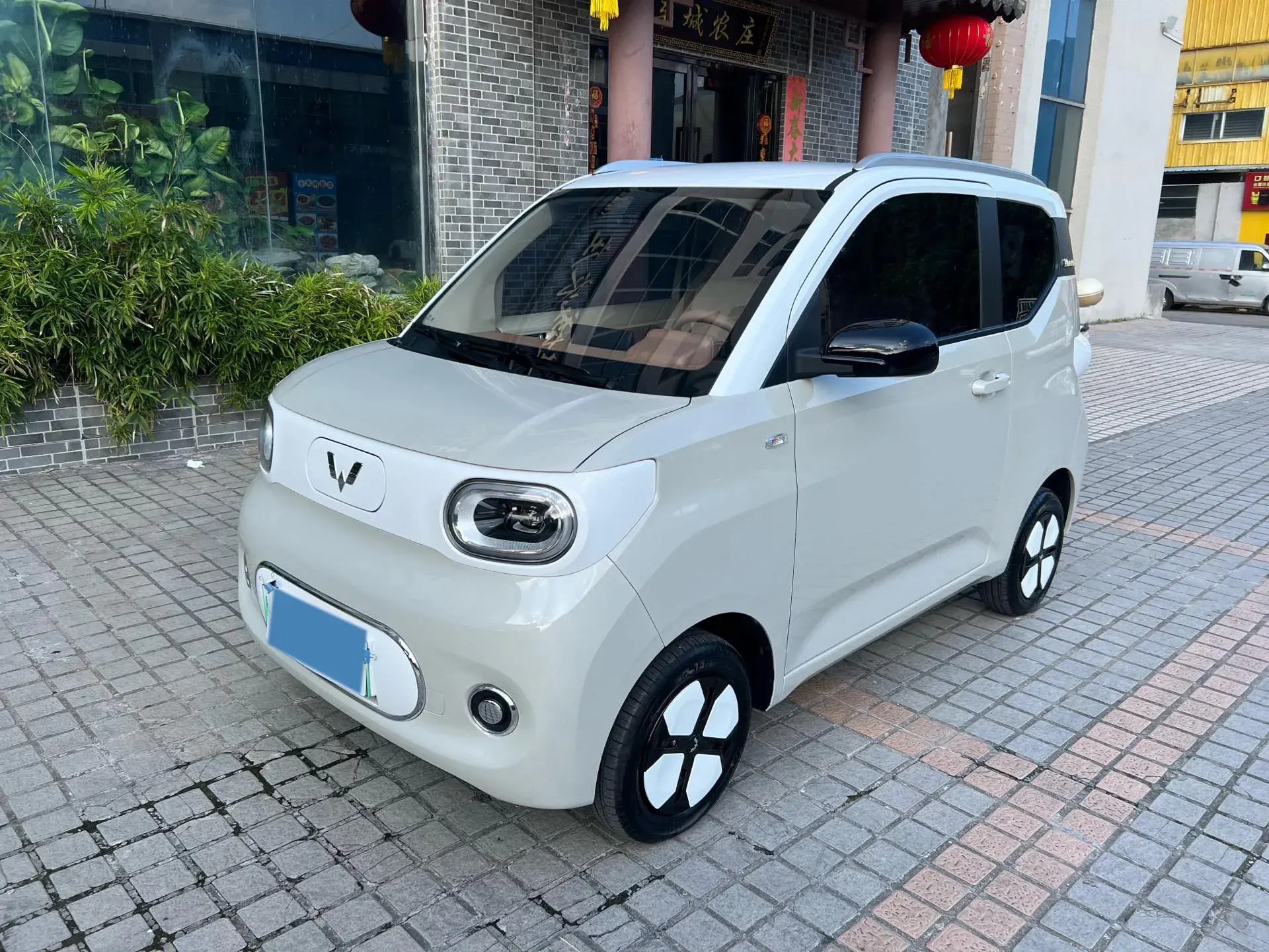 2024 WULING HONGGUANG view 1