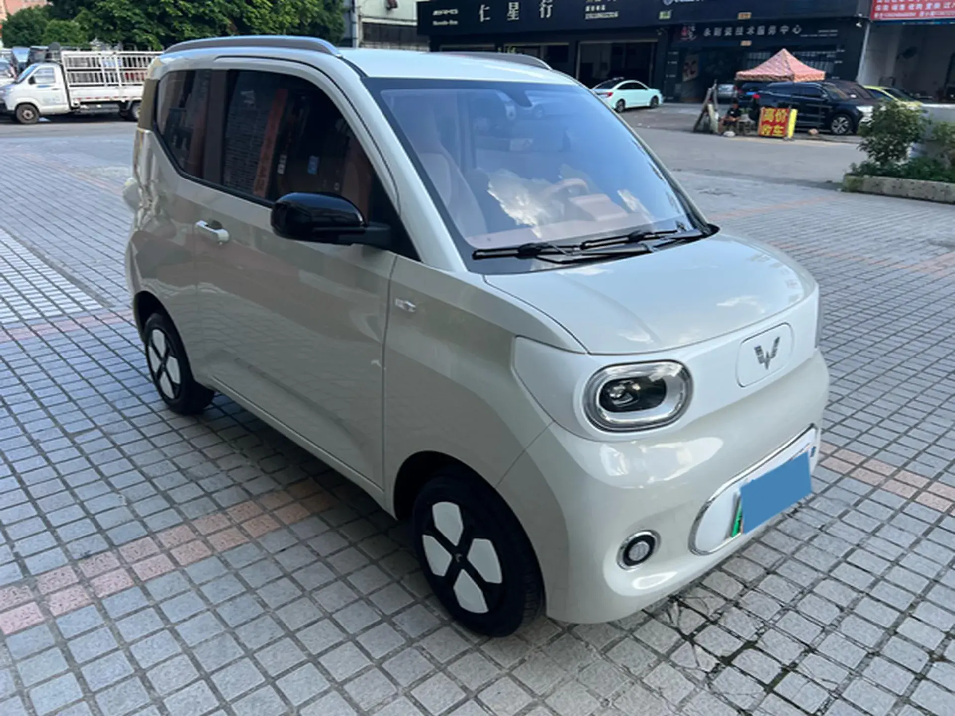 2024 WULING HONGGUANG thumbnail 3