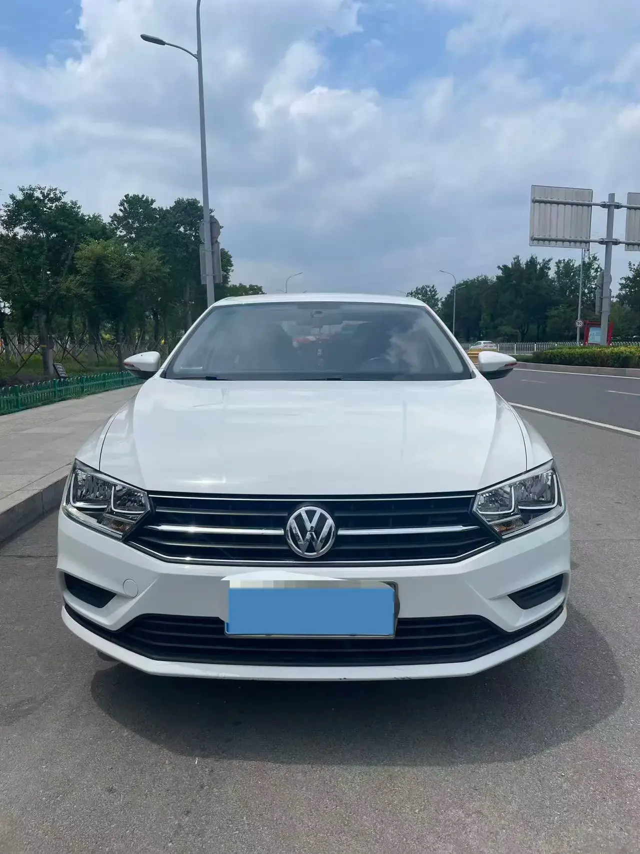 2018 VOLKSWAGEN BORA thumbnail 2