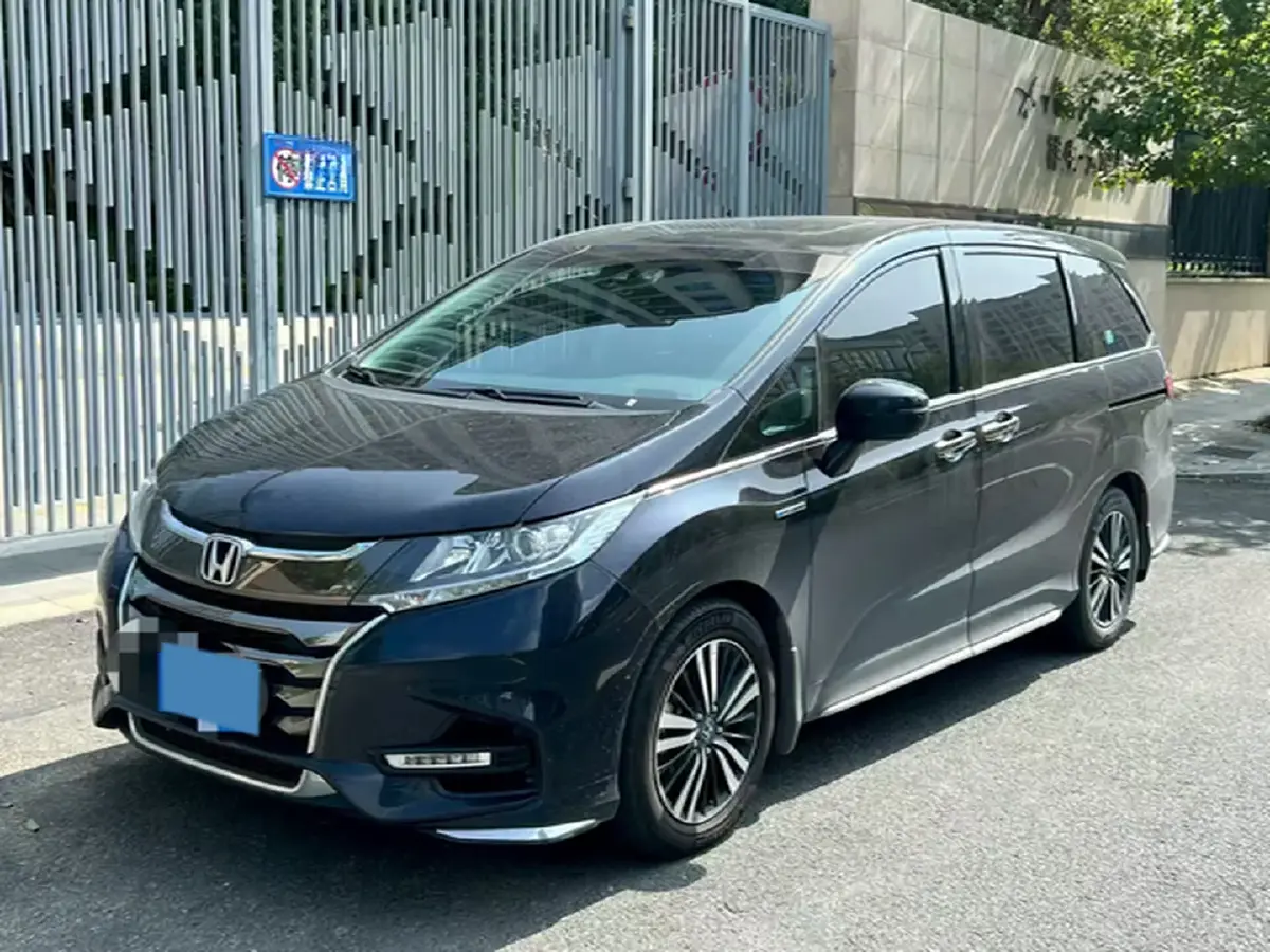 2021 Honda Odyssey 2.0L 146HP L4 E-CVT Hybrid