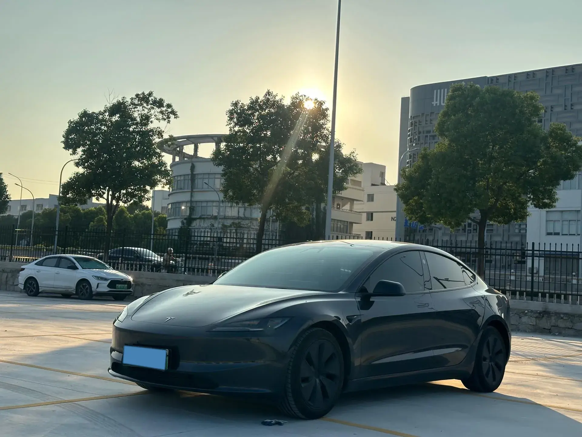 2023 TESLA MODEL view 1