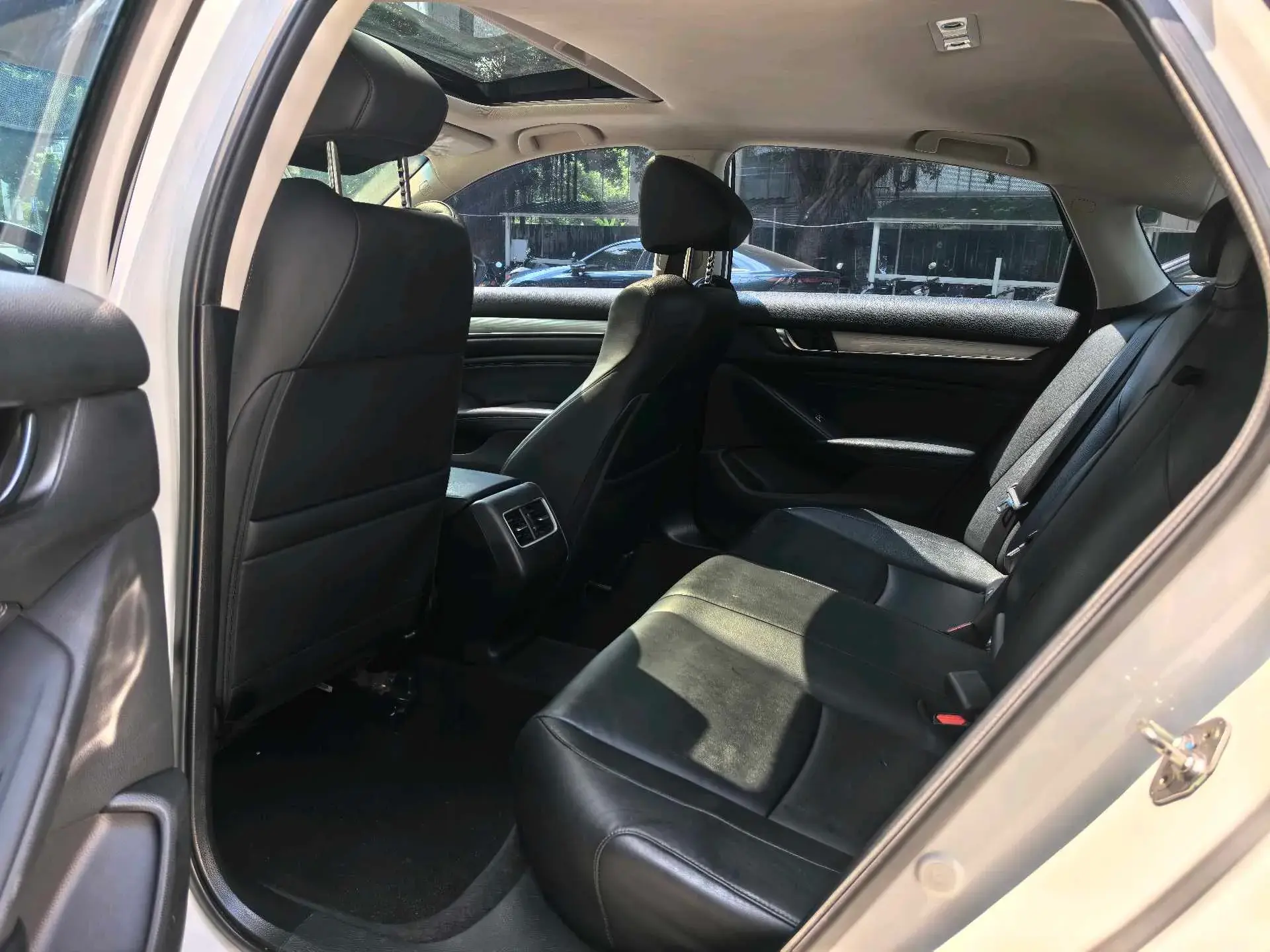 2018 HONDA ACCORD thumbnail 4