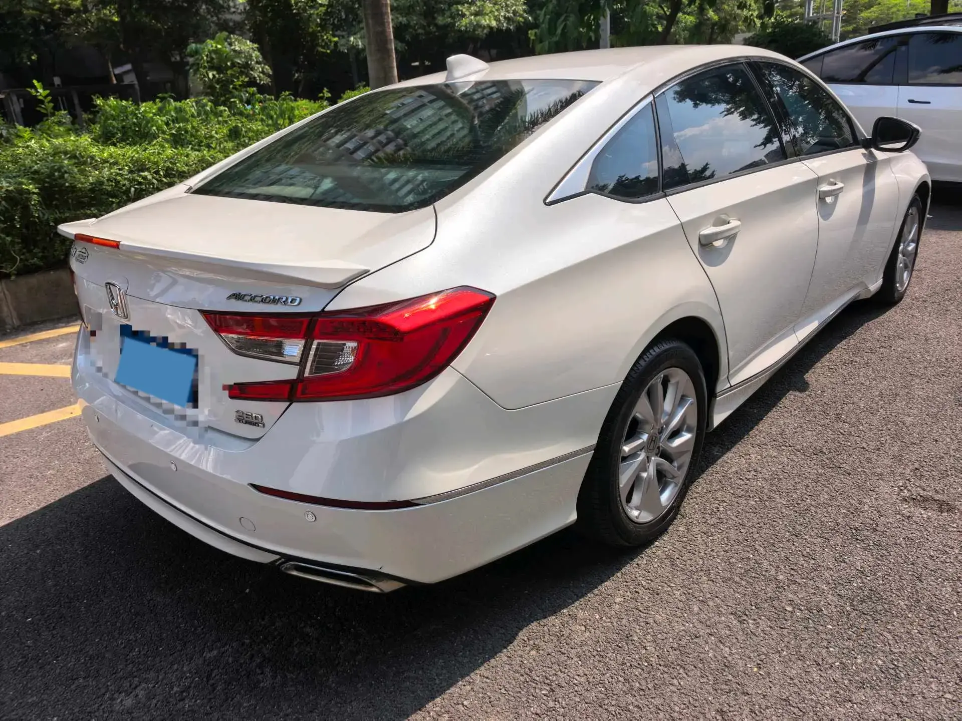 2018 HONDA ACCORD thumbnail 2