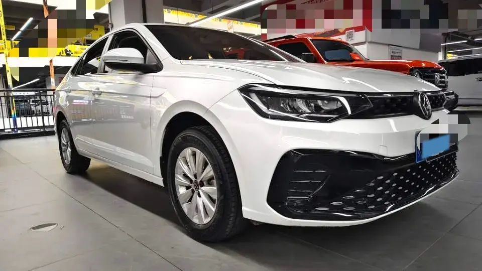 2023 VOLKSWAGEN LAVIDA thumbnail 3