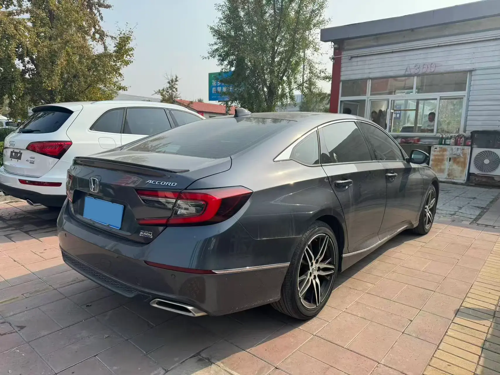 2022 HONDA ACCORD thumbnail 4