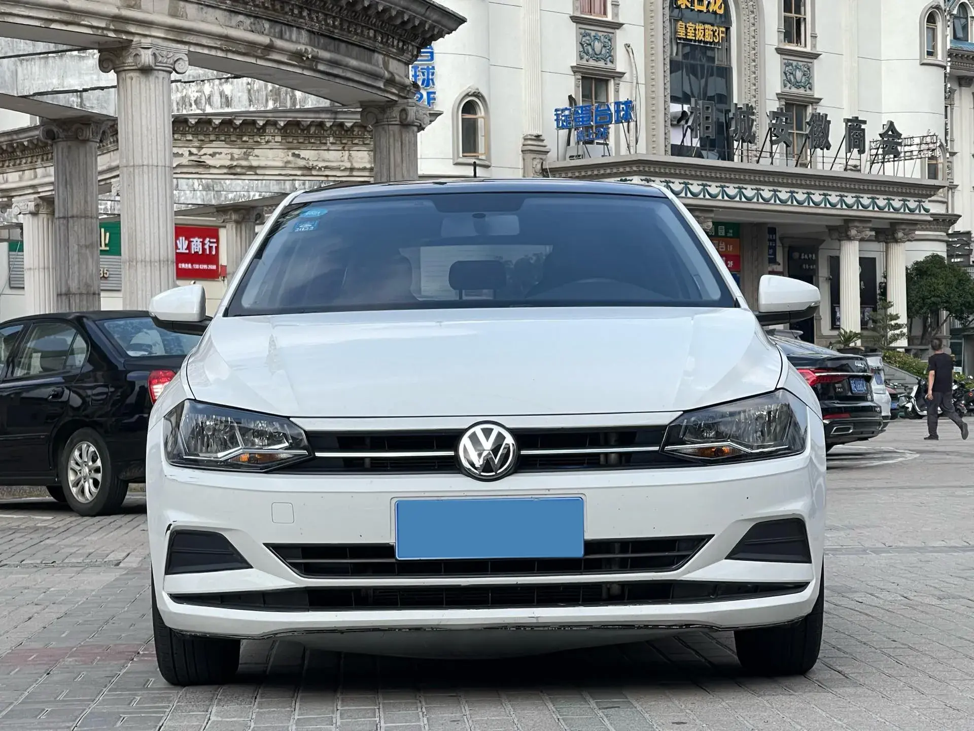 2019 VOLKSWAGEN POLO thumbnail 2