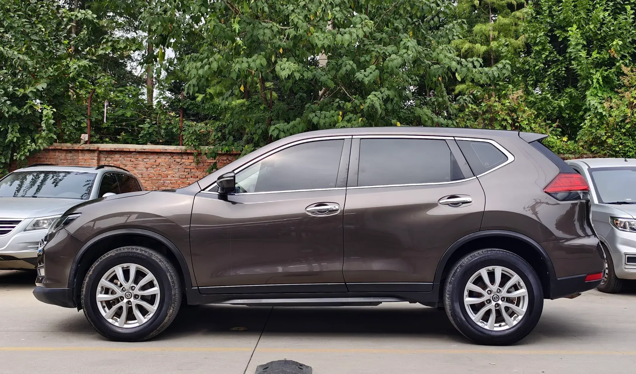 2020 NISSAN X-TRAIL thumbnail 3