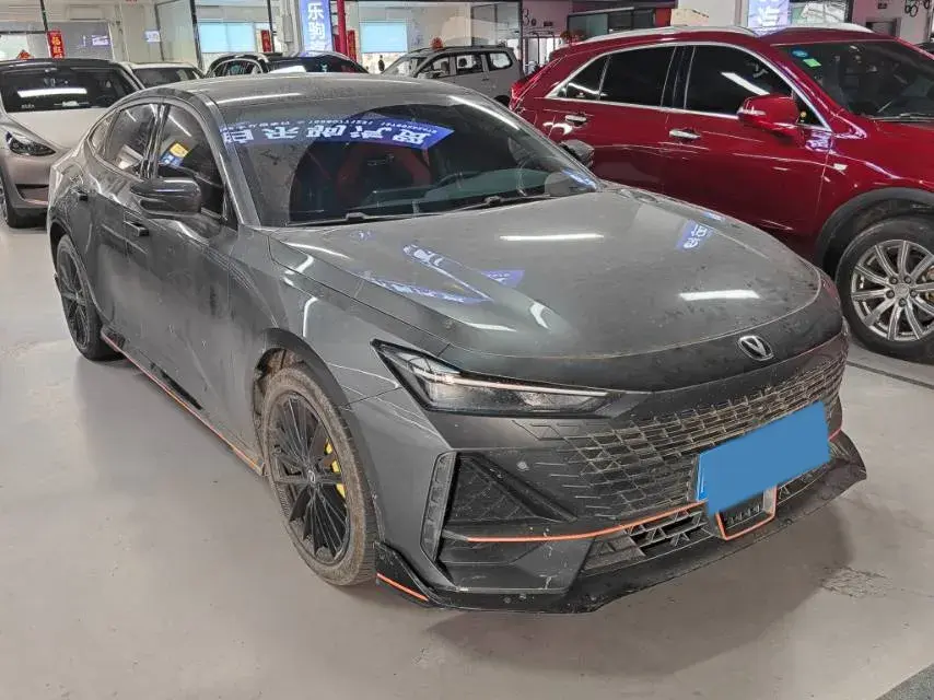 2023 CHANGAN UNI-V thumbnail 3