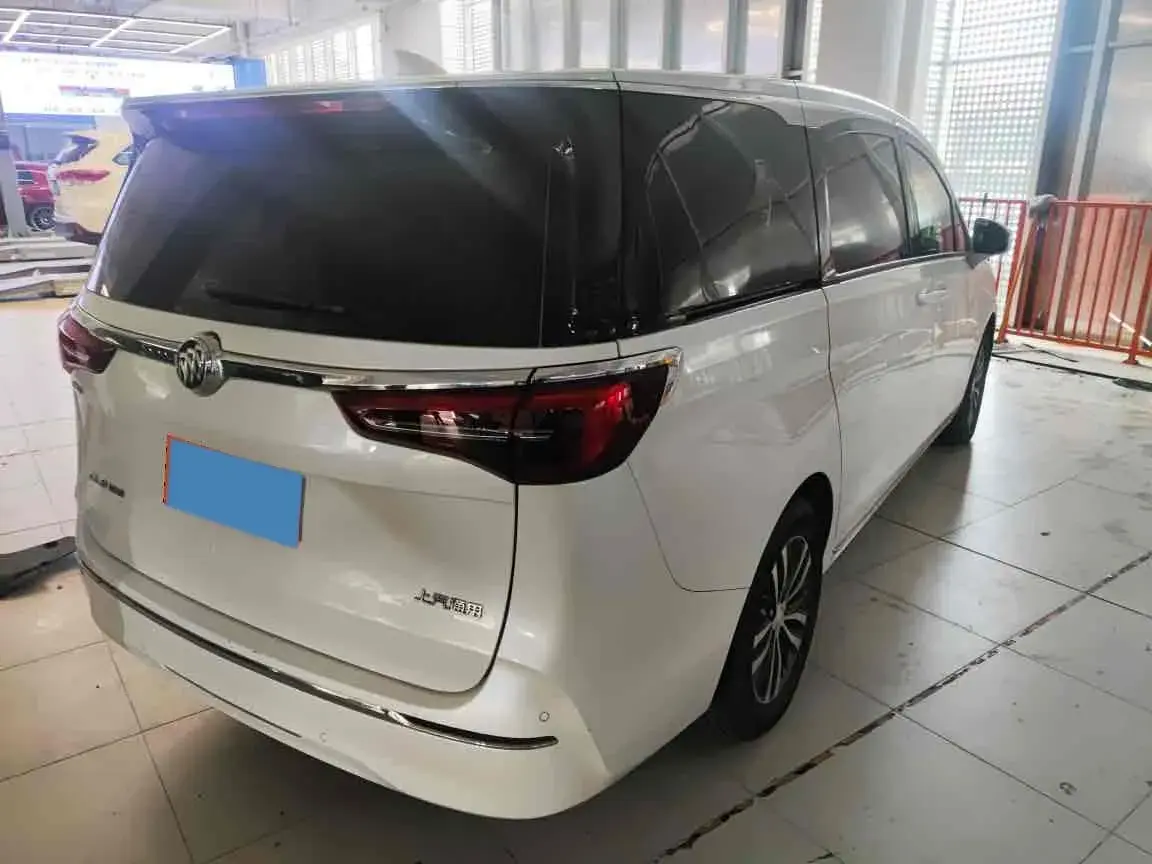 2022 BUICK GL8 thumbnail 3