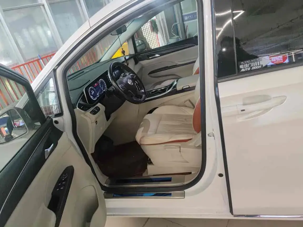 2022 BUICK GL8 thumbnail 4