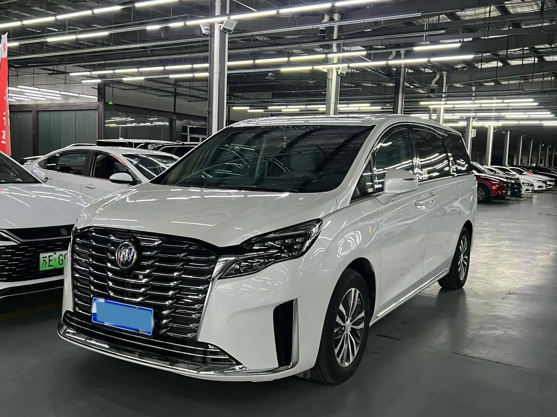 2023 BUICK GL8 view 1