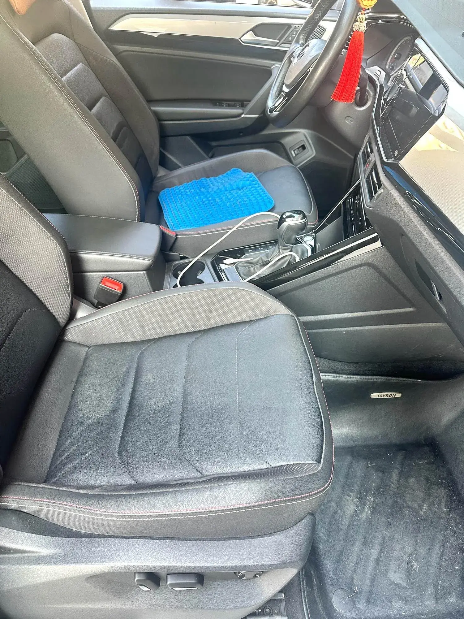 2022 VOLKSWAGEN TAYRON thumbnail 3