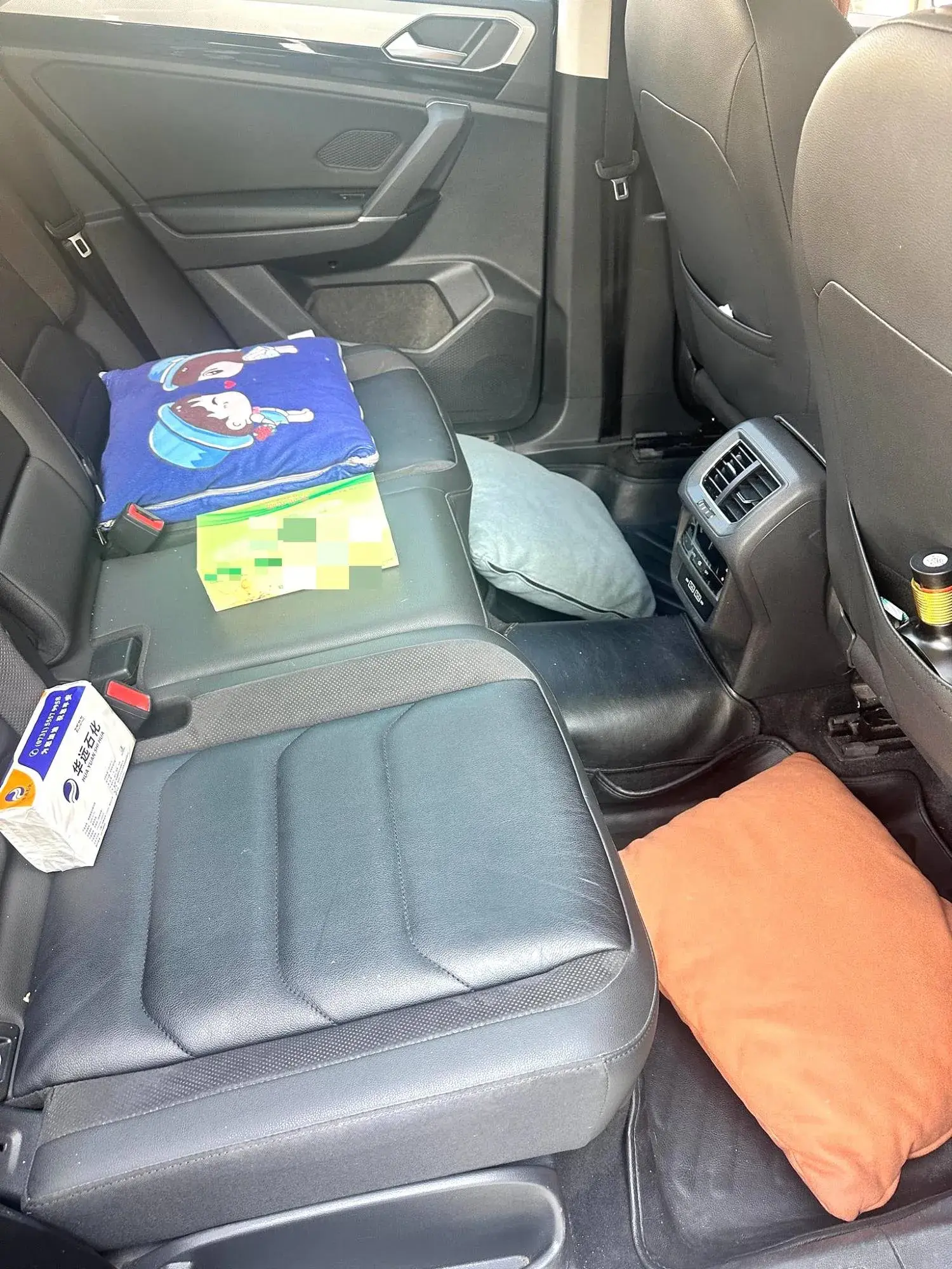 2022 VOLKSWAGEN TAYRON thumbnail 4