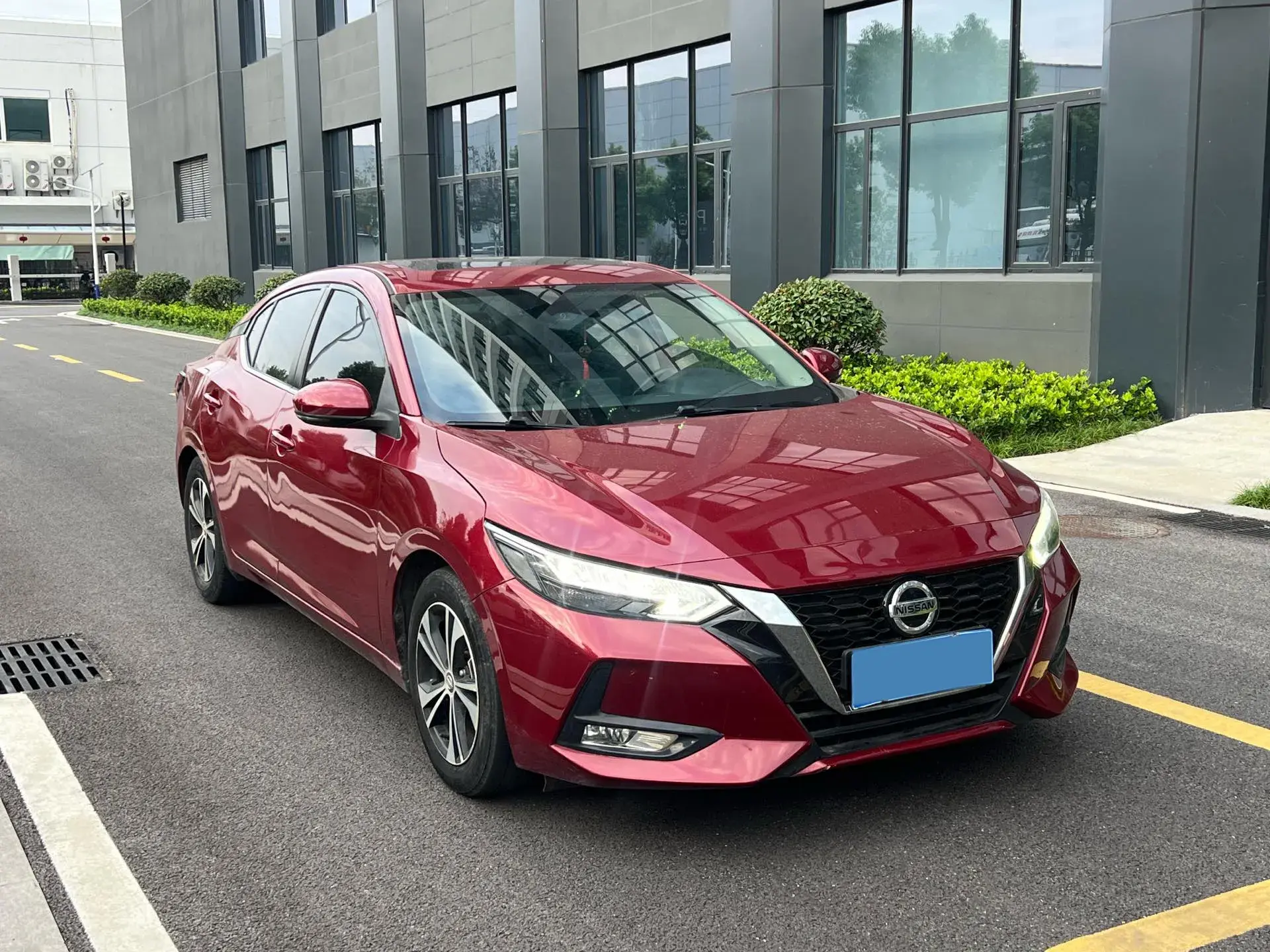 2020 NISSAN SYLPHY thumbnail 3
