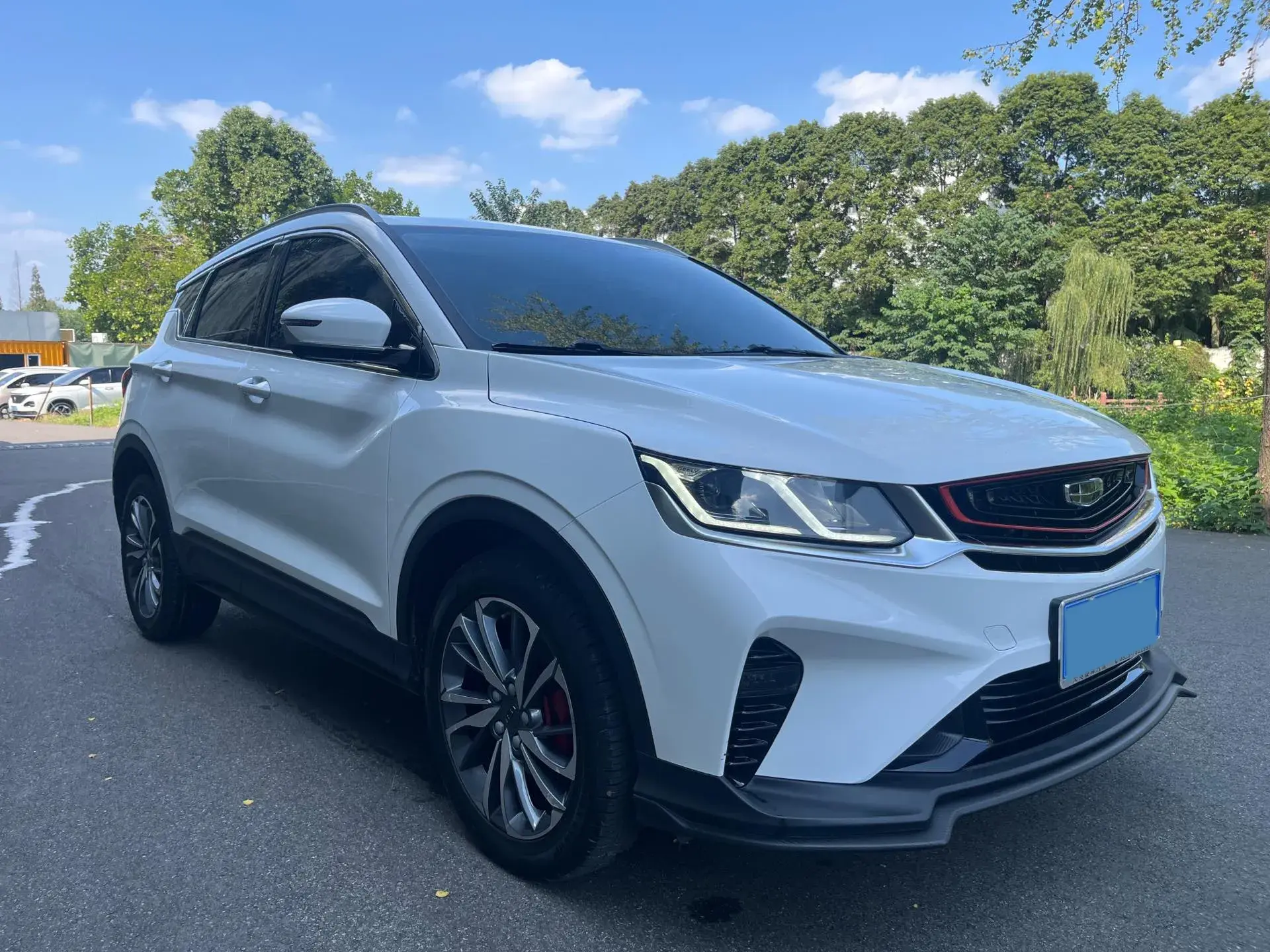 2019 GEELY COOLRAY thumbnail 3