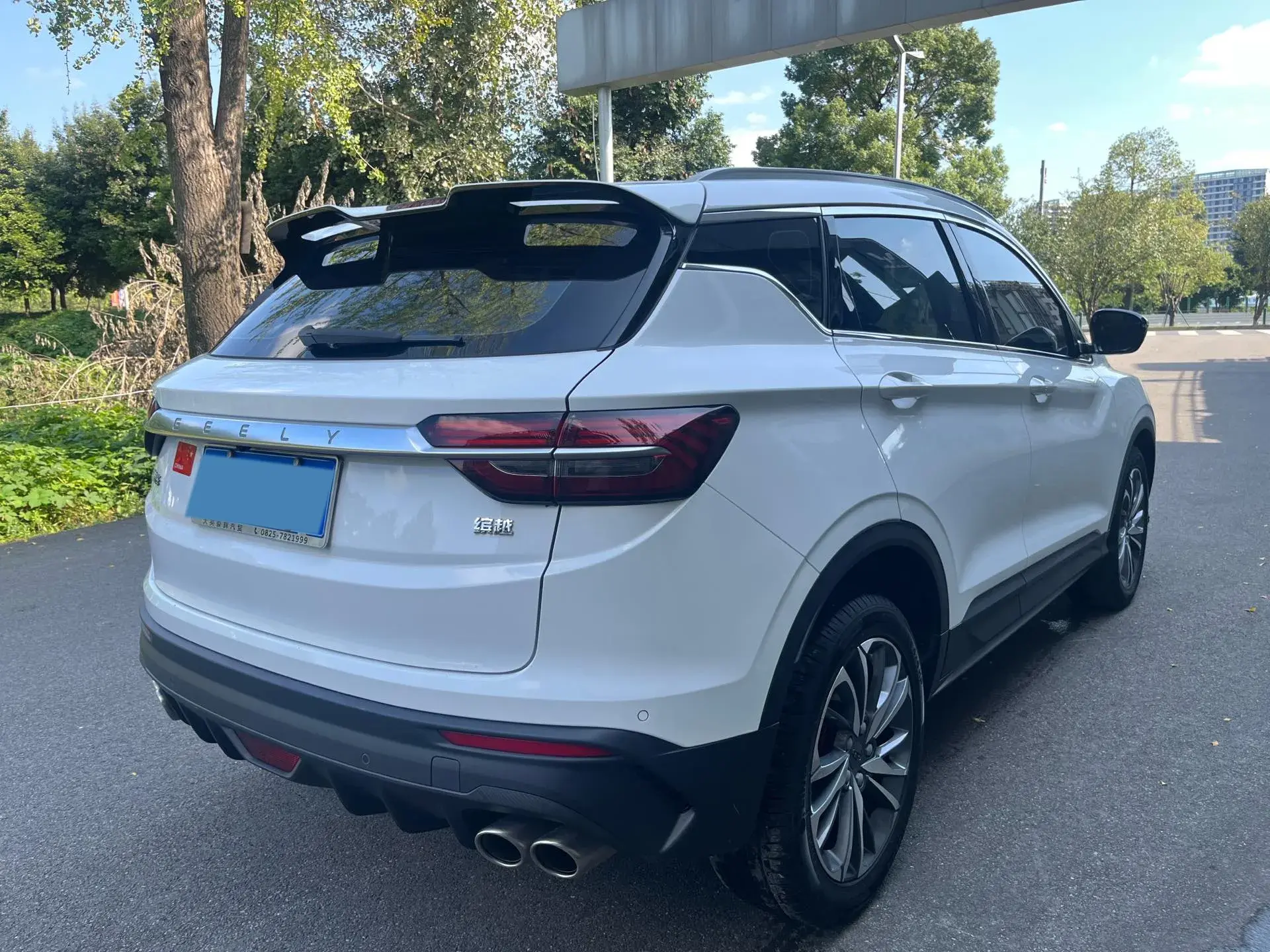 2019 GEELY COOLRAY thumbnail 4