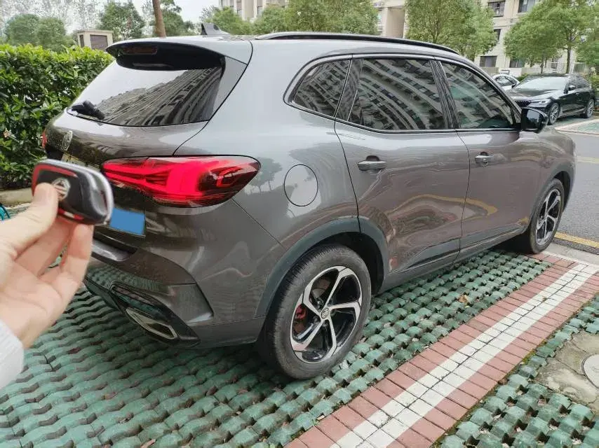 2021 MG PILOT thumbnail 3