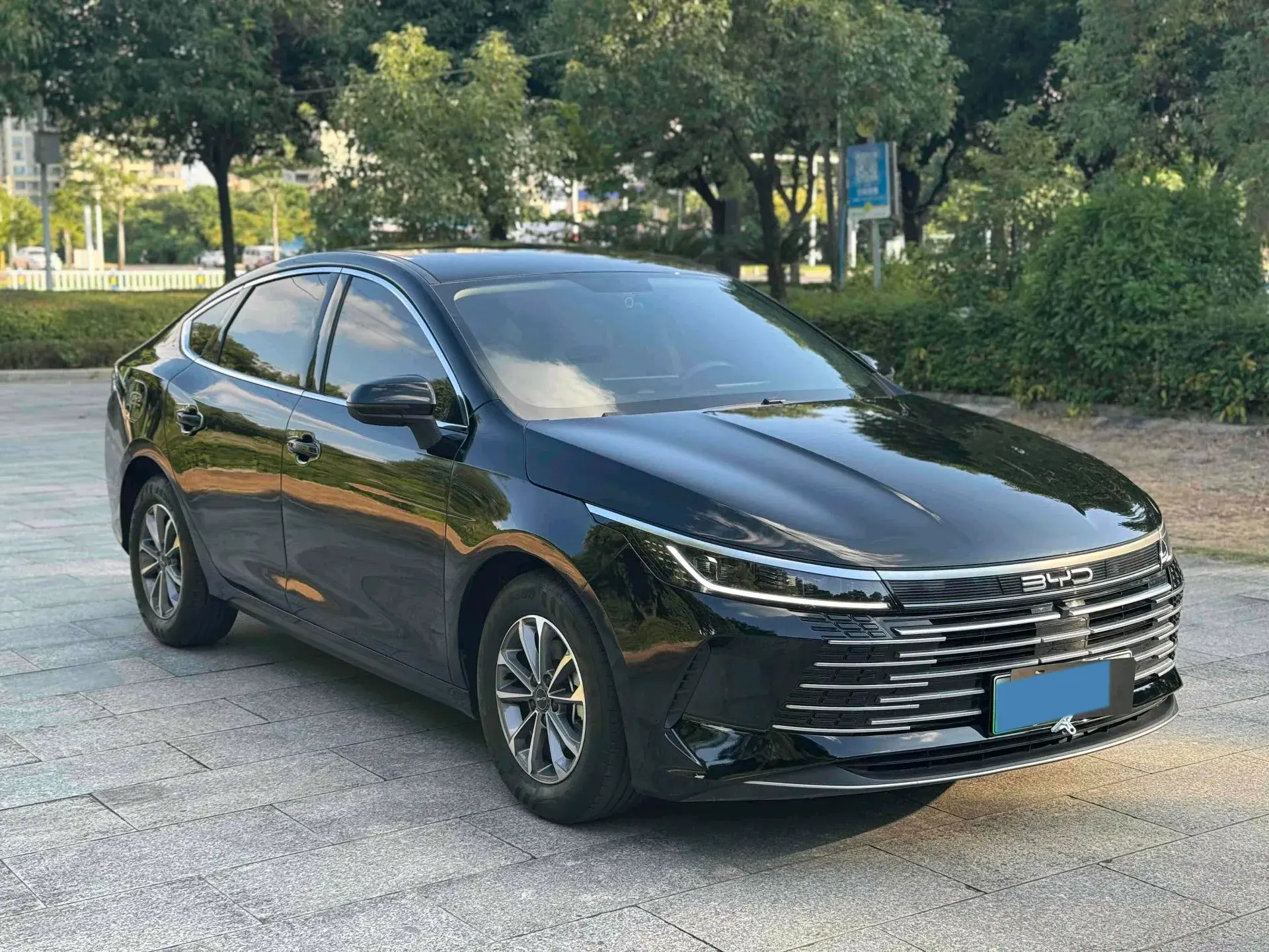 2023 BYD DESTROYER thumbnail 3