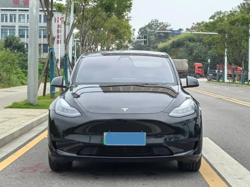 2022 TESLA MODEL thumbnail 2