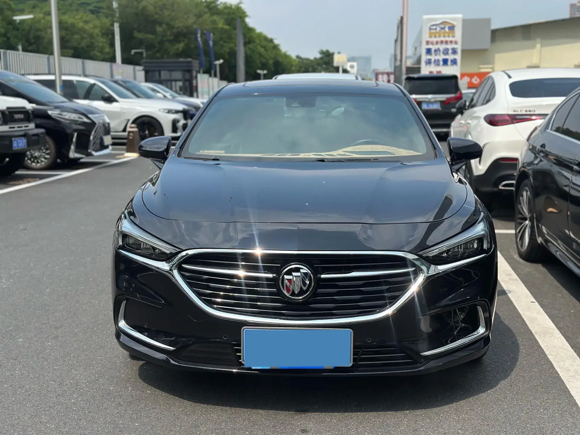 2021 BUICK LARCOSSE thumbnail 2