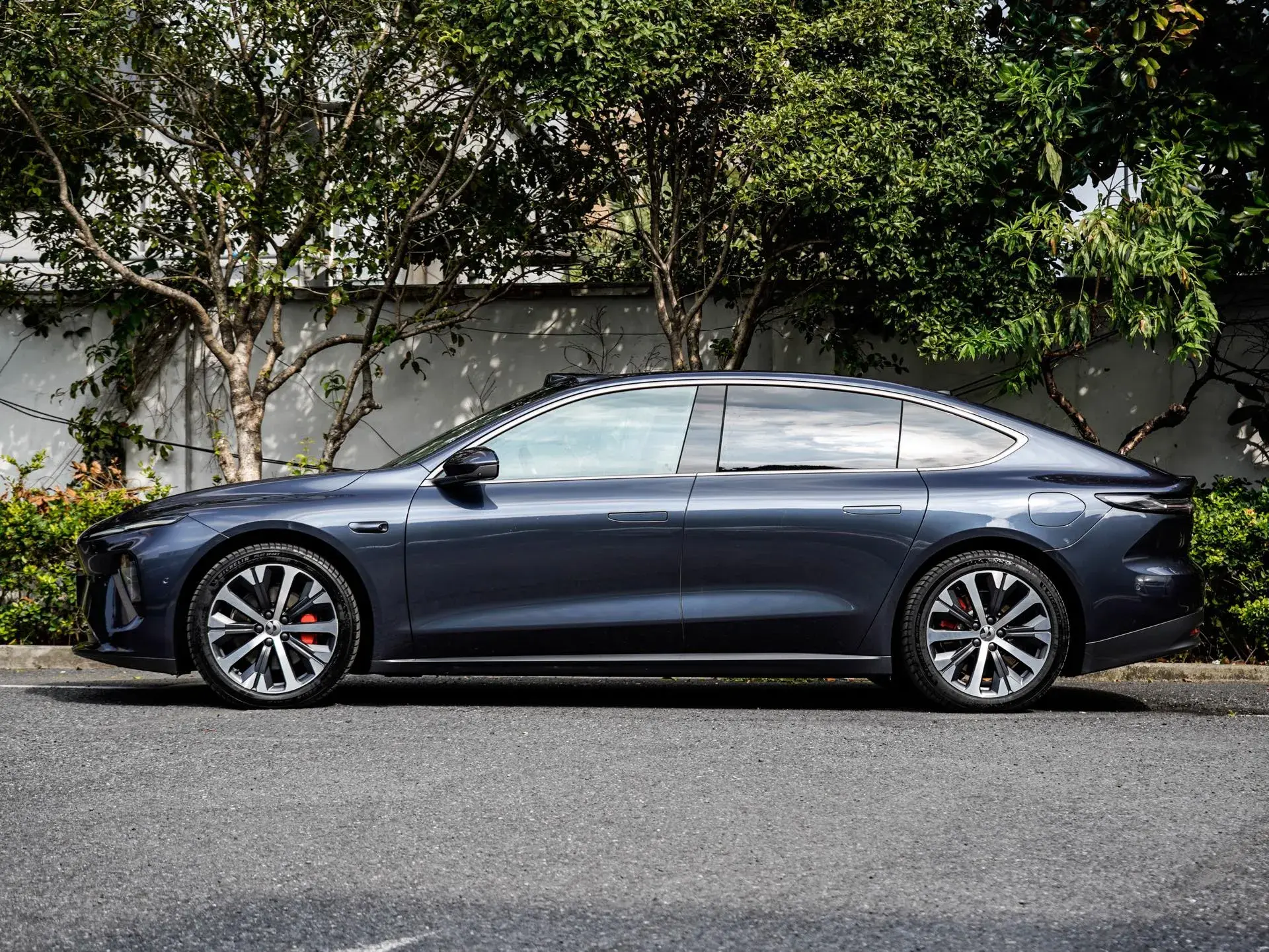 2022 NIO ET7 thumbnail 3