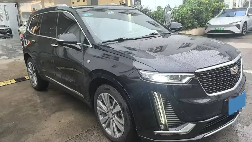 2021 CADILLAC XT6 thumbnail 2