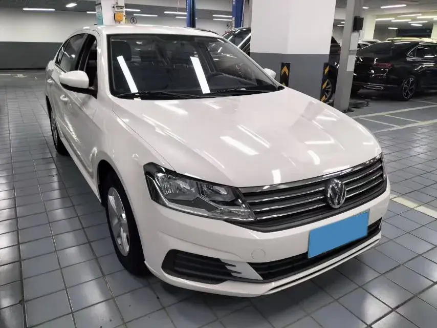 2019 VOLKSWAGEN LAVIDA thumbnail 2