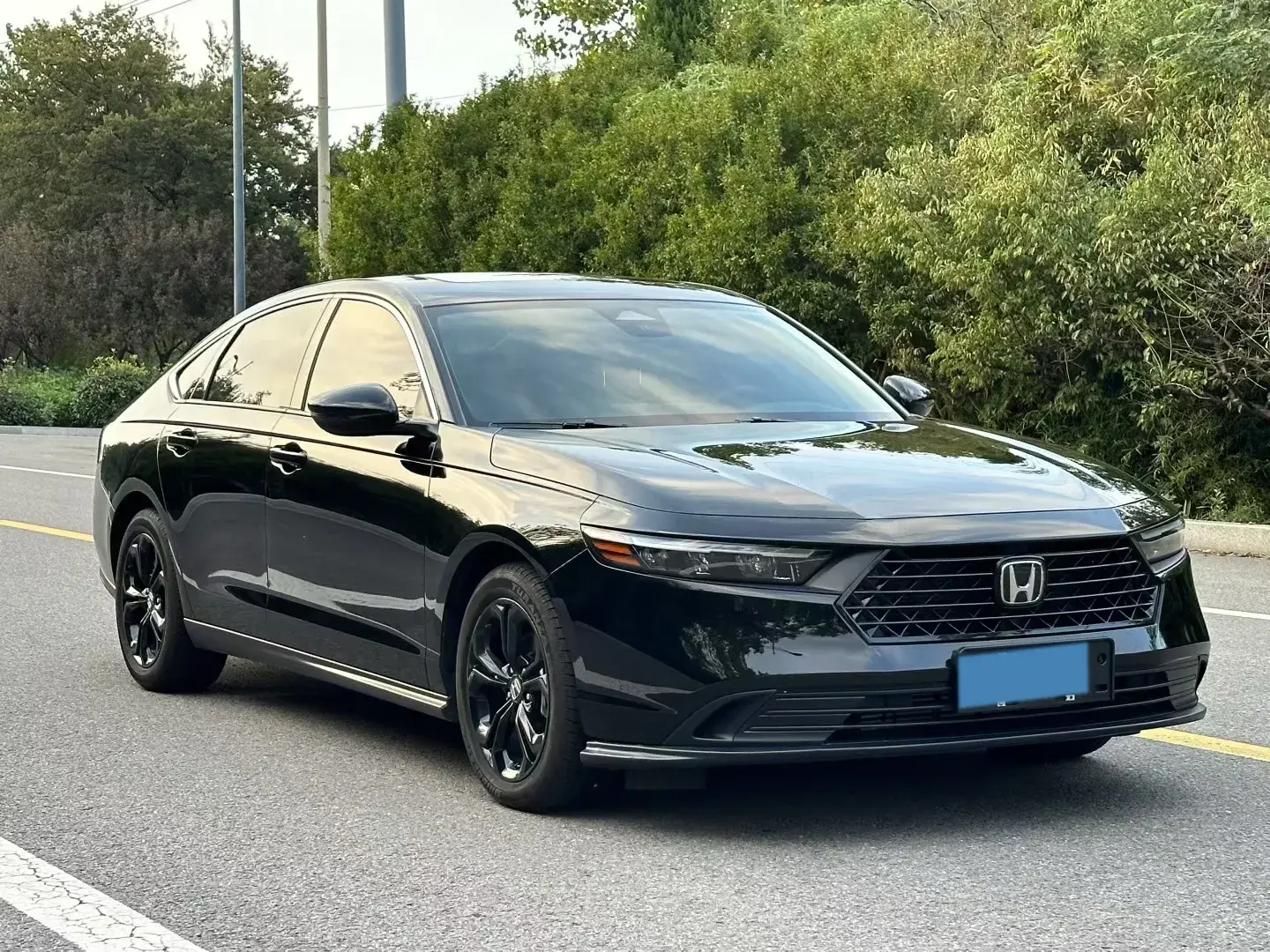 2025 HONDA ACCORD thumbnail 3