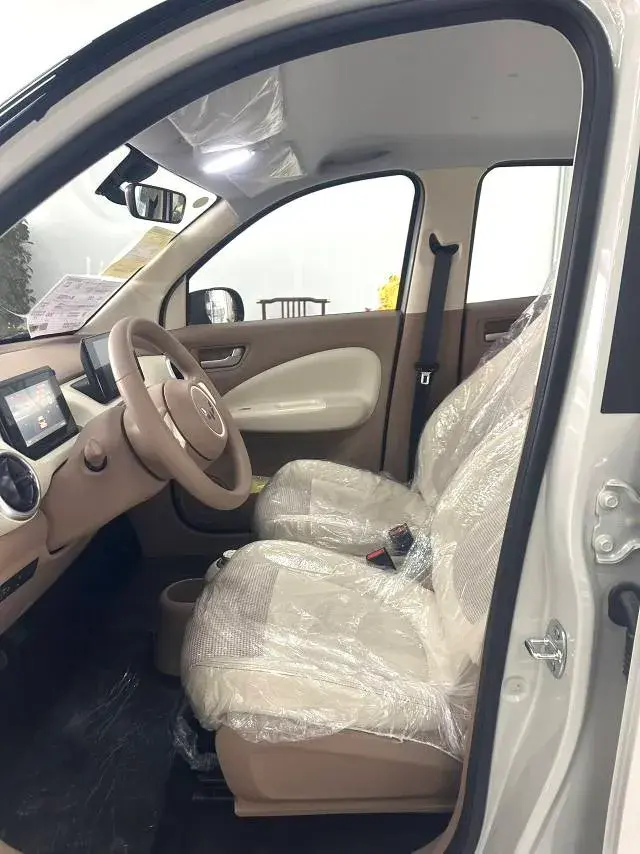 2025 WULING HONGGUANG thumbnail 4