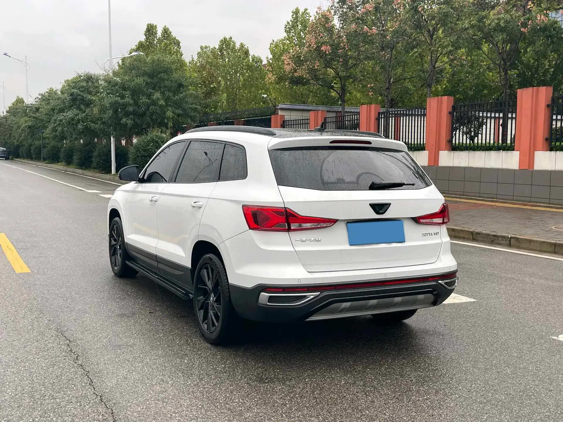 2022 JETTA VS7 thumbnail 4