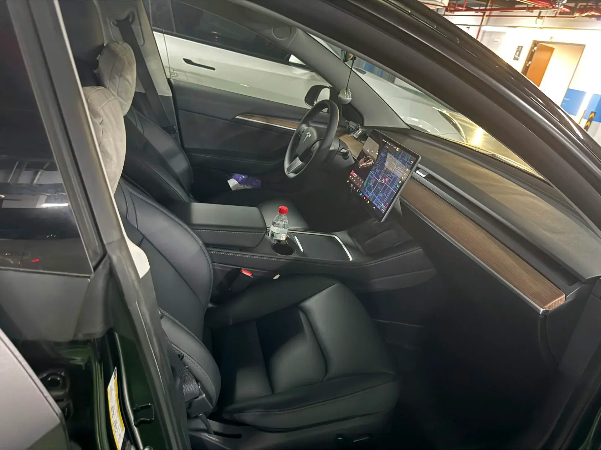 2021 TESLA MODEL thumbnail 4